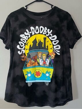 Scooby Doo Women’s Shirt (Previously Owned)